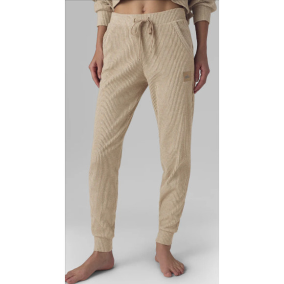 ALO Yoga Pants - Alo Women's Yoga Tan Jogger Sweatpants Size XS 0-2
